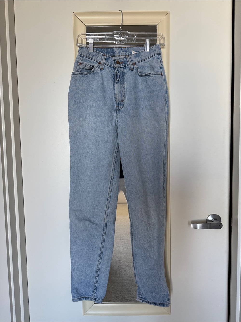 Vintage Levi Jean Slim Fit Tapered